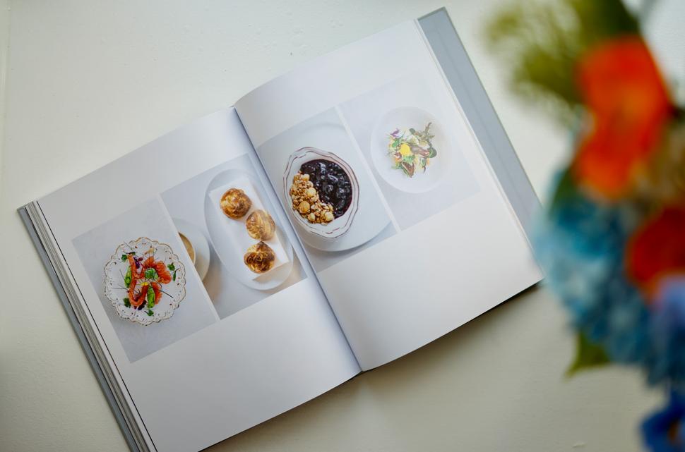 Falsled Kro bog, Politikens Forlag